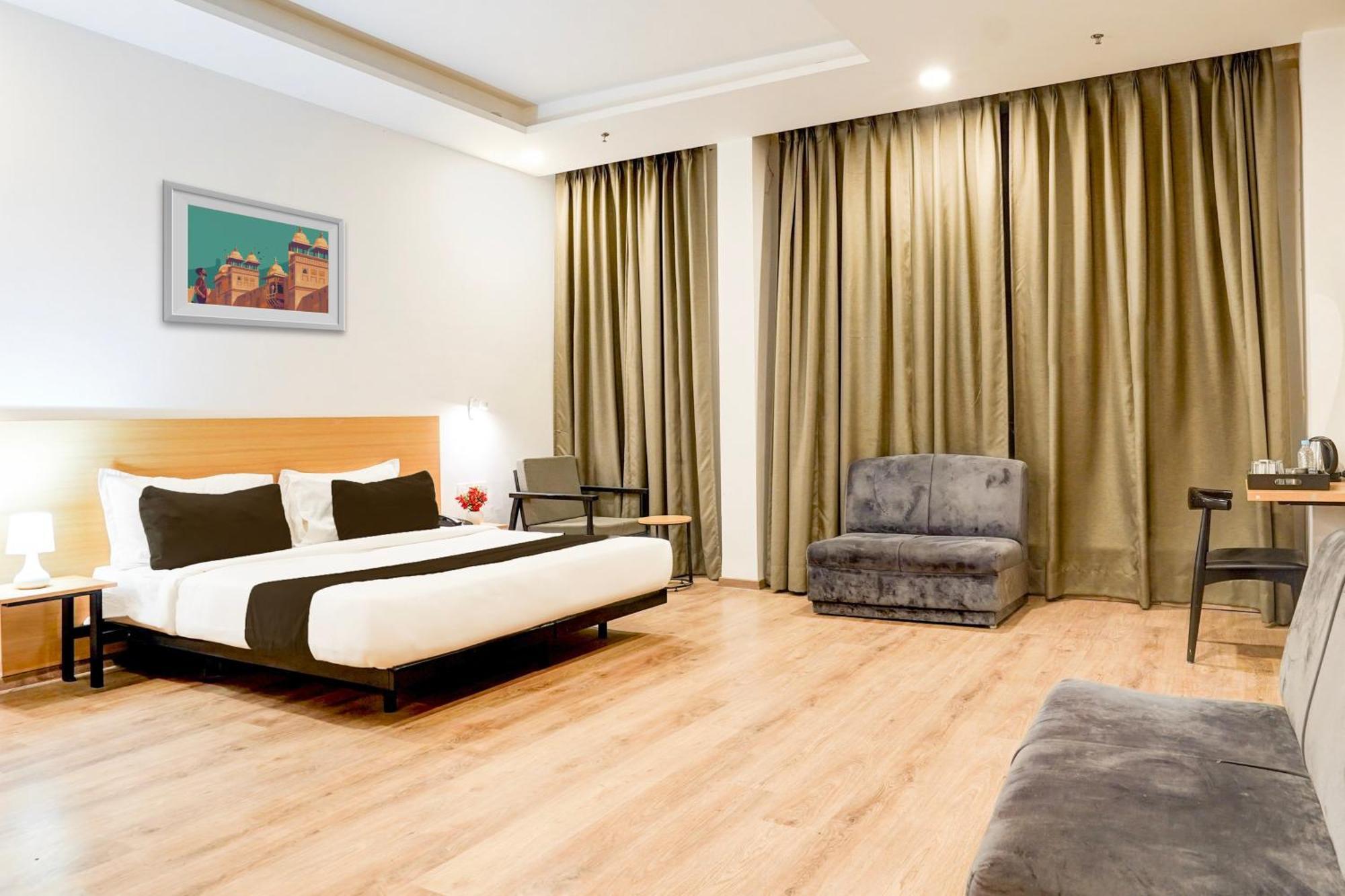 Super Townhouse Gomti Nagar Matiyari Hotel Chinhat Екстериор снимка