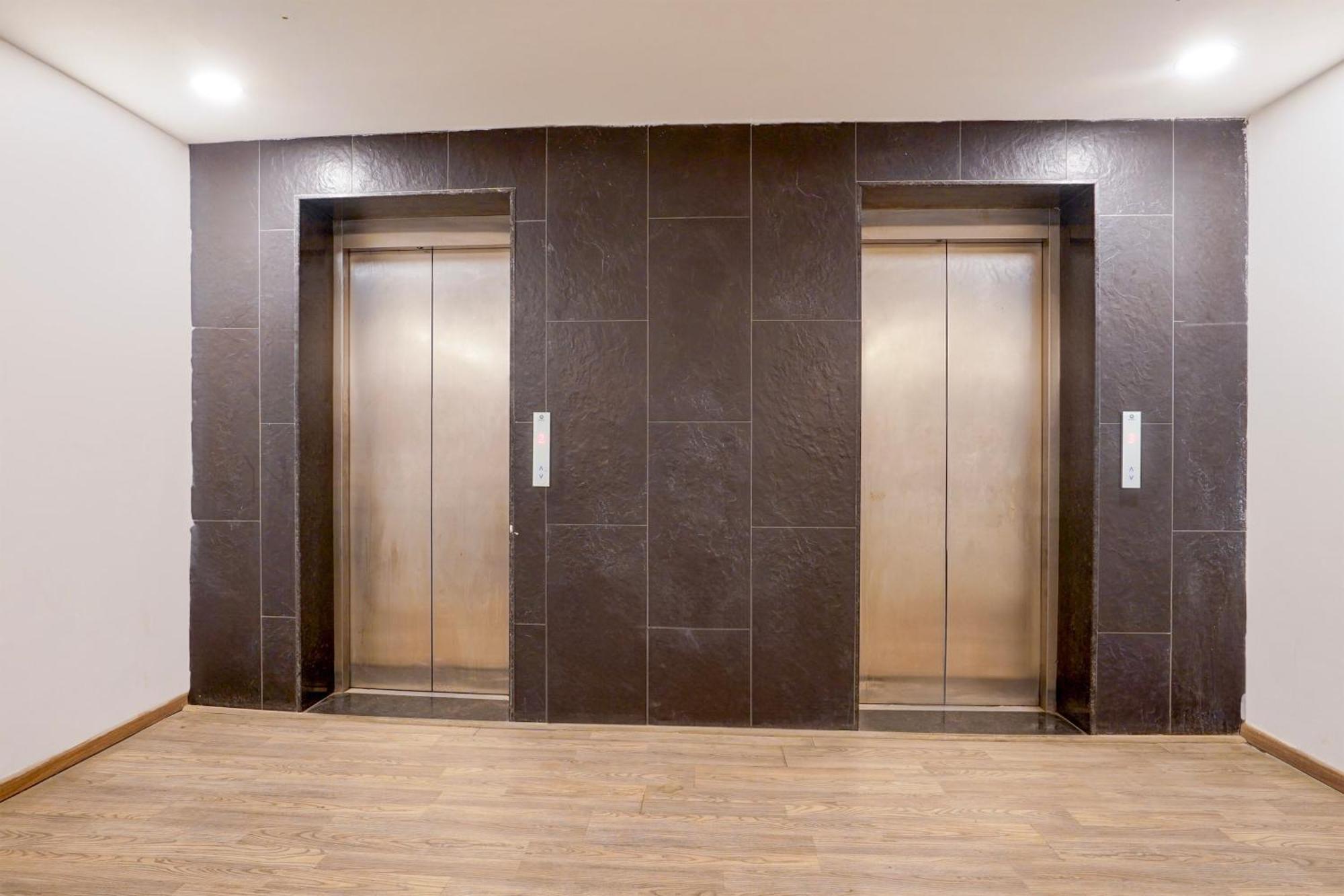 Super Townhouse Gomti Nagar Matiyari Hotel Chinhat Екстериор снимка